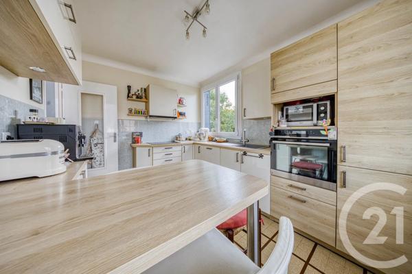 Maison à vendre  5 pièces - 107 m 2   MONTGERON  - 91