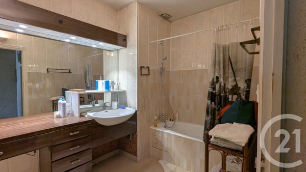 Appartement T5 à vendre  5 pièces - 137,67 m2 CHAMBERY - 73