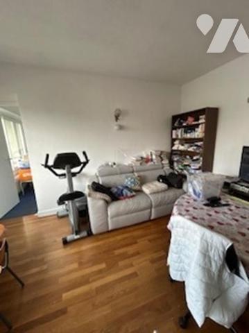 Appartement familiale dans résidence au calme - A rafraichir