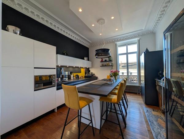 CHALON SUR SAONE (71) à vendre appartement de standing 141 m² ascenseur, garage, place de parking !