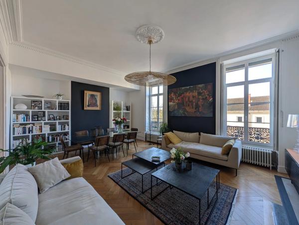 CHALON SUR SAONE (71) à vendre appartement de standing 141 m² ascenseur, garage, place de parking !