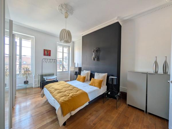 CHALON SUR SAONE (71) à vendre appartement de standing 141 m² ascenseur, garage, place de parking !