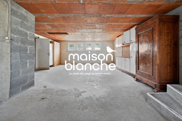 Maison de caractère des années 60 avec beau potentiel