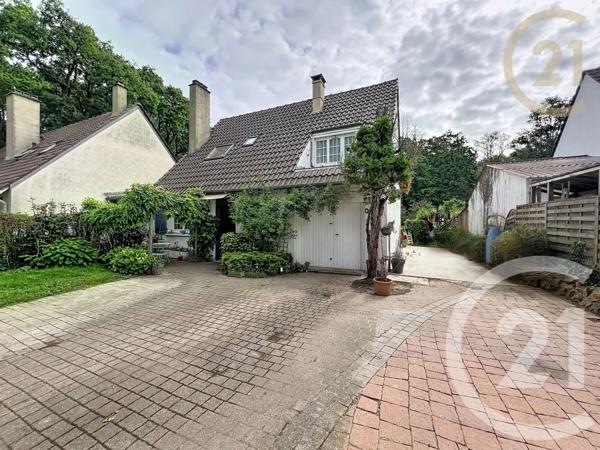 Maison à vendre  6 pièces - 102,53 m 2   ST FARGEAU PONTHIERRY  - 77