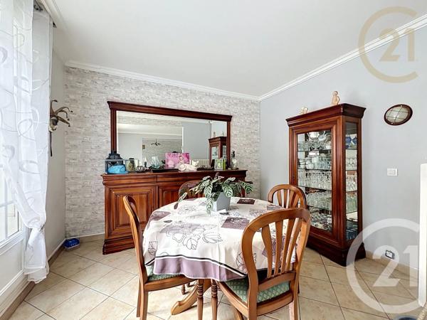 Maison à vendre  6 pièces - 102,53 m 2   ST FARGEAU PONTHIERRY  - 77