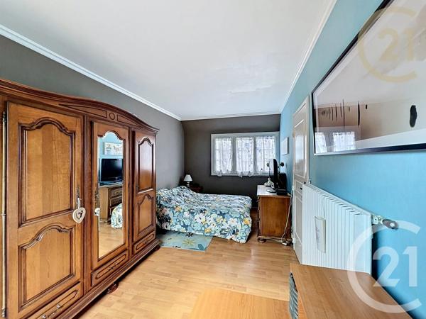 Maison à vendre  6 pièces - 102,53 m 2   ST FARGEAU PONTHIERRY  - 77