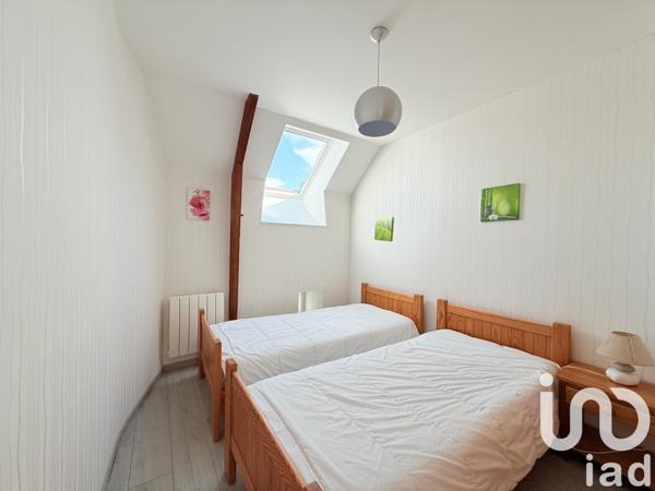 Gîte 6 pièces de 114 m² à Saint-Méloir-des-Ondes (35350)