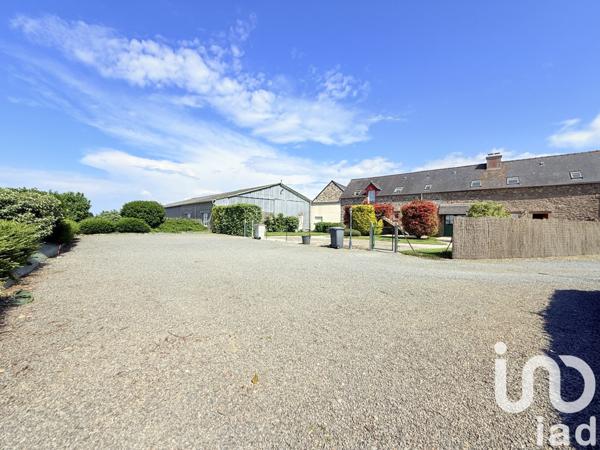 Gîte 6 pièces de 114 m² à Saint-Méloir-des-Ondes (35350)