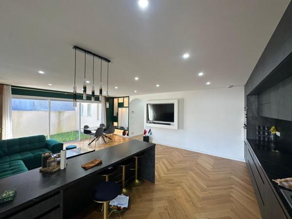 Maison comtempraine en centre ville