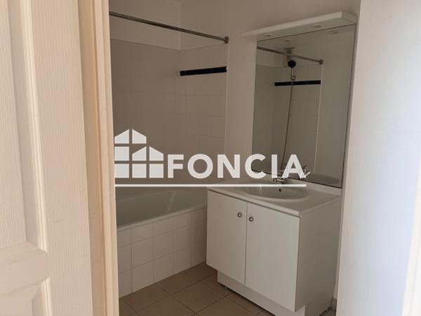 Location Appartement 3 pièces 65.28 m² - 297-299-301 AV DU MAL JUIN Six Fours Les Plages 83140