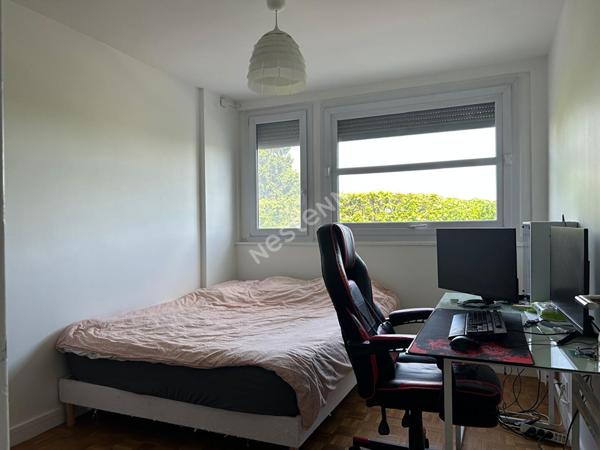 Appartement Pontoise 4 pièce(s) 75.01 m2