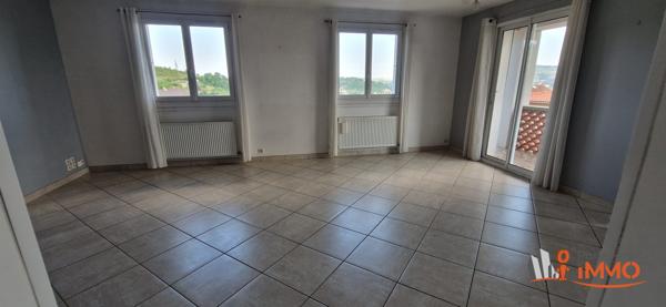 100m² habitables + 110m² de garage transformables