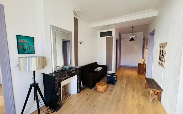 Appartement à vendre    3 pièces • 60 m2 Sète