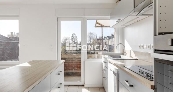 À vendre Appartement 4 pièces 69 m² - Lille 59800