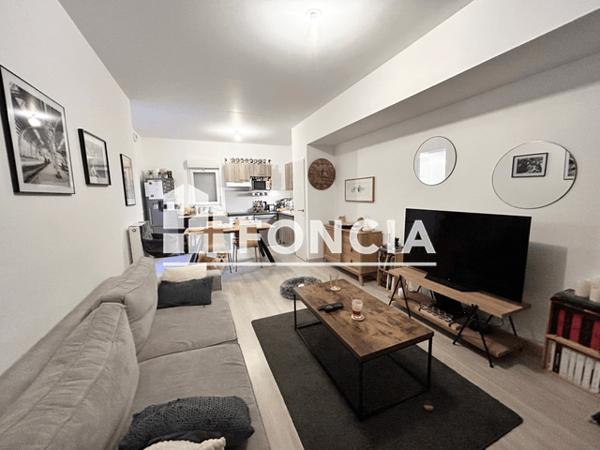 Location Appartement 3 pièces 62.77 m² - 51-53 RUE LAVEISSIERE Deville Les Rouen 76250