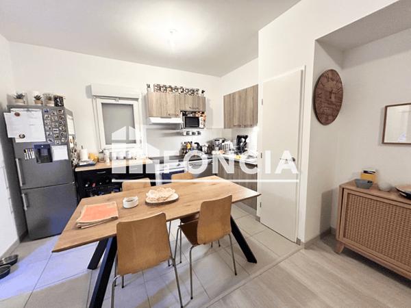 Location Appartement 3 pièces 62.77 m² - 51-53 RUE LAVEISSIERE Deville Les Rouen 76250