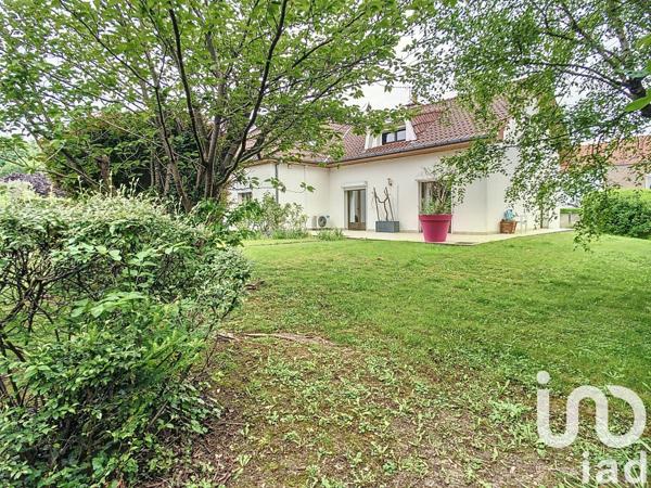 Maison traditionnelle 6 pièces de 163 m² à Bully-les-Mines (62160)