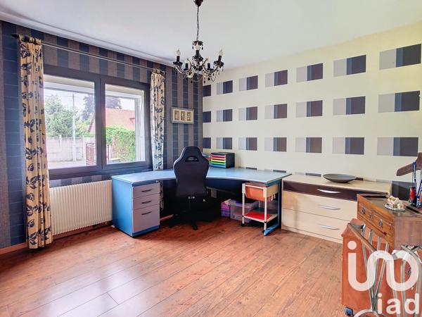 Maison traditionnelle 6 pièces de 163 m² à Bully-les-Mines (62160)