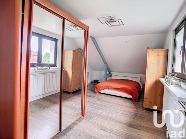 Maison traditionnelle 6 pièces de 163 m² à Bully-les-Mines (62160)