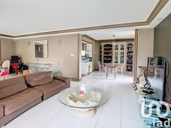 Maison traditionnelle 6 pièces de 163 m² à Bully-les-Mines (62160)