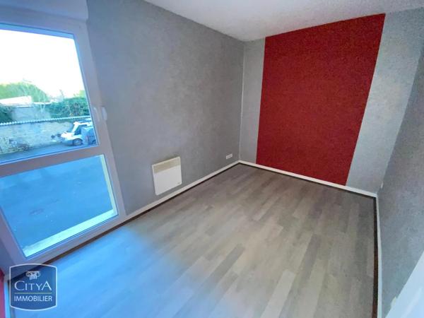 Appartement à louer 2 pièces 51.2m² Charleville-Mézières (08000)