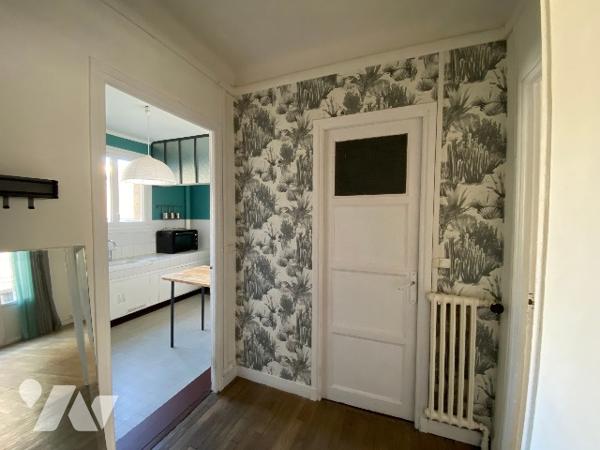 CAEN CENTRE PROCHE PLACE DE LA RESISTANCE ET PORT DE PLAISANCE F2 52 M² AVEC CAVE