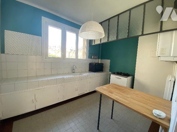 CAEN CENTRE PROCHE PLACE DE LA RESISTANCE ET PORT DE PLAISANCE F2 52 M² AVEC CAVE