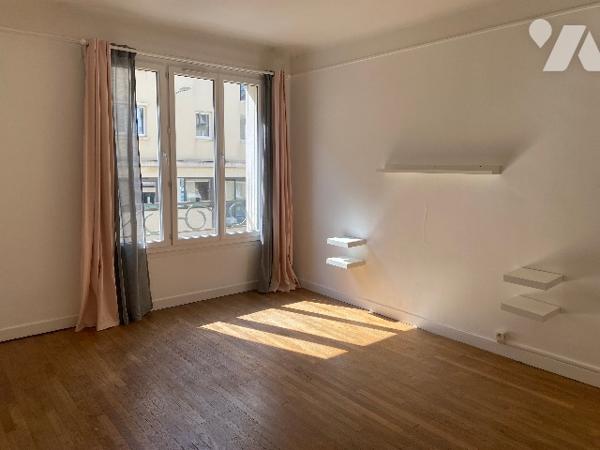 CAEN CENTRE PROCHE PLACE DE LA RESISTANCE ET PORT DE PLAISANCE F2 52 M² AVEC CAVE