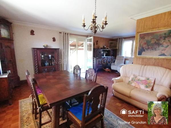 Au calme, jardin clos et arboré, au portes de Baignes