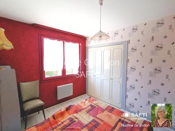 Au calme, jardin clos et arboré, au portes de Baignes