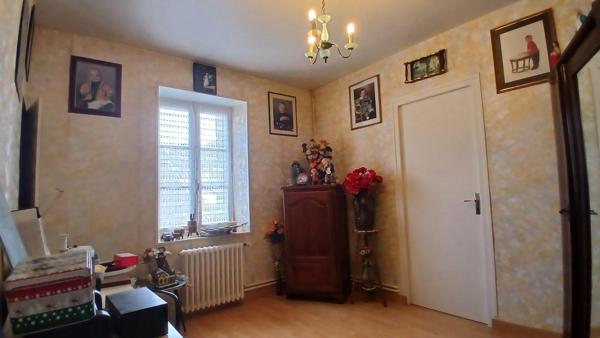 Maison de ville  à 300 mètres du centre de Torigni-sur-Vire