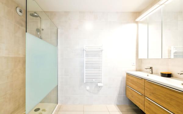 Appartement à vendre    3 pièces • 77 m2 Saint-Laurent-du-Var