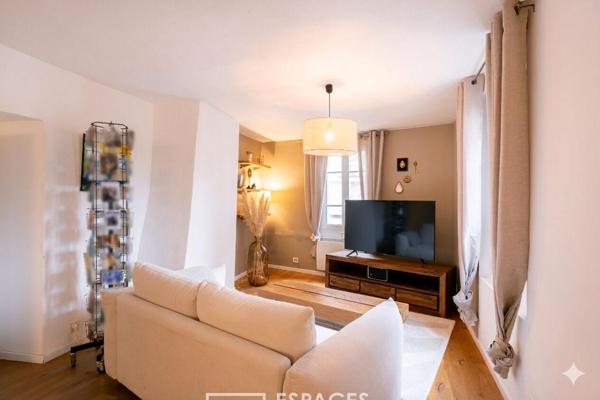 Appartement rénové sous les toits de l’intra-muros Vannetais