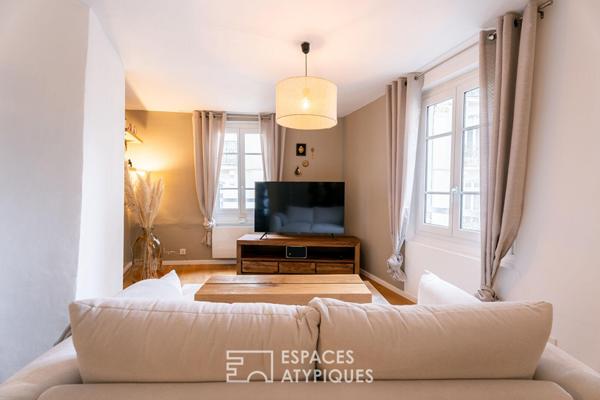 Appartement rénové sous les toits de l’intra-muros Vannetais