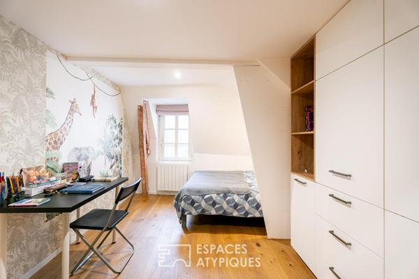 Appartement rénové sous les toits de l’intra-muros Vannetais