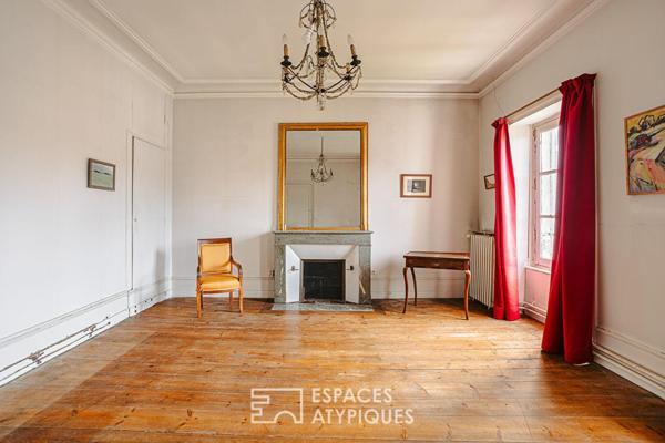 Hôtel particulier historique et son pavillon au cachet atypique