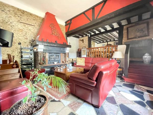 VILLAGE VALLEE D'EURE PROCHE DE PACY SUR EURE