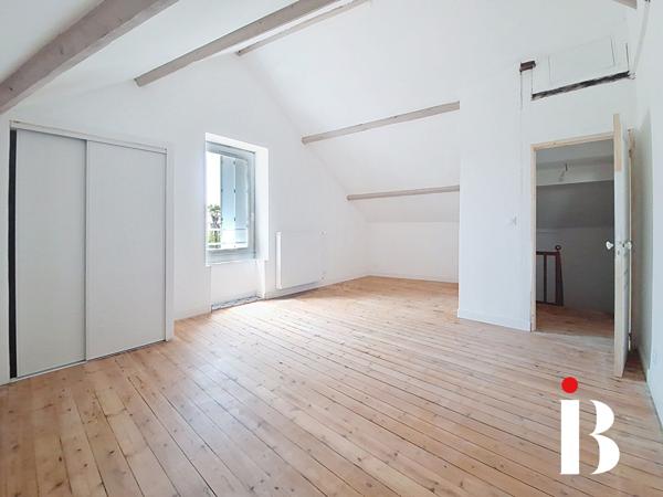 A 10 mn d'Atlantis, maison-appartement de bourg 5 chambres