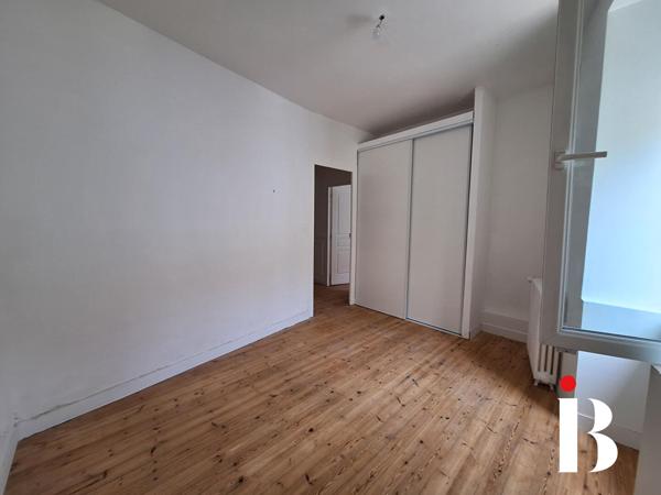 A 10 mn d'Atlantis, maison-appartement de bourg 5 chambres