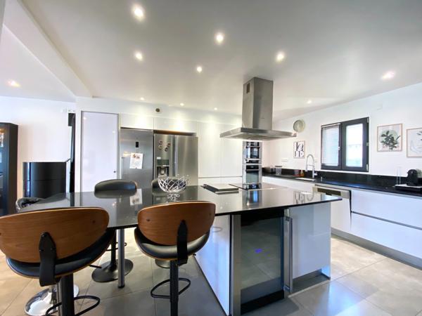 Maison d'architecte à vendre 8 pièces BORAN SUR OISE (60)