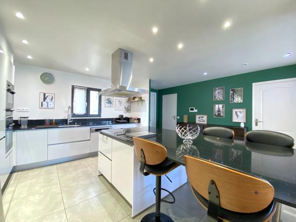 Maison d'architecte à vendre 8 pièces BORAN SUR OISE (60)