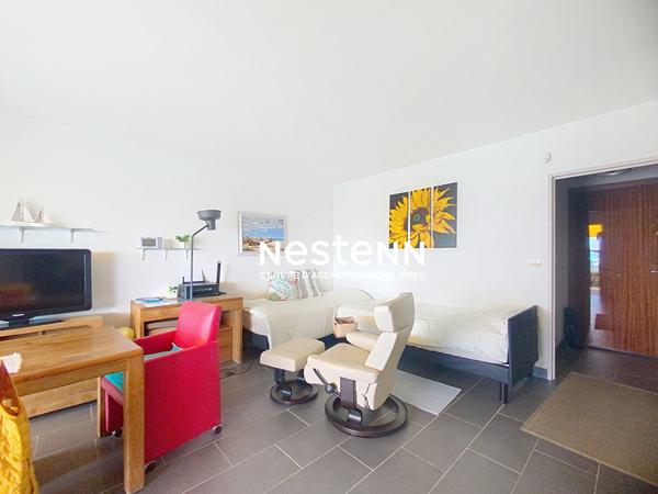 GOLFE-JUAN - VUE MER - STUDIO 29M2 - TERRASSE - BOX FERME - PORT CAMILLE RAYON.