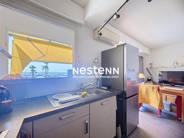 GOLFE-JUAN - VUE MER - STUDIO 29M2 - TERRASSE - BOX FERME - PORT CAMILLE RAYON.