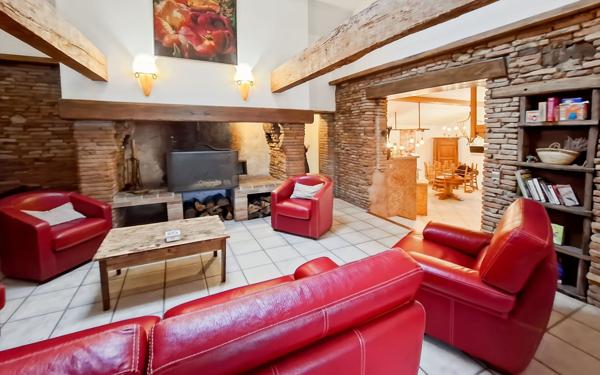 Maison à vendre    5 pièces • 140 m2 Lamothe-Capdeville