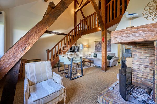 TOURGEVILLE - SUPERBE DUPLEX AVEC VUE MER ET CHARME AUTHENTIQUE