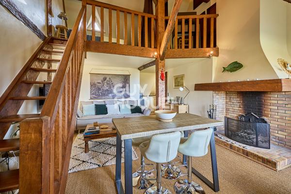 TOURGEVILLE - SUPERBE DUPLEX AVEC VUE MER ET CHARME AUTHENTIQUE