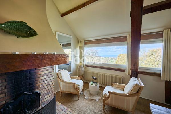 TOURGEVILLE - SUPERBE DUPLEX AVEC VUE MER ET CHARME AUTHENTIQUE