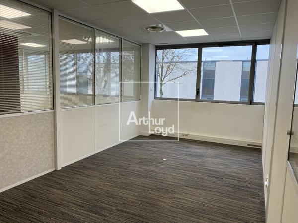 BUREAUX CLIMATISES A LOUER - GRIGNY