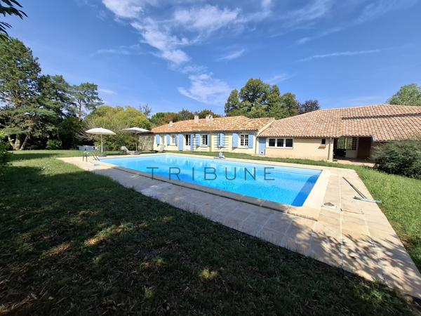 Maison 7 pièce(s) 4 chambre(s) 243 m²