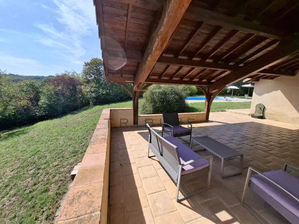 Maison 7 pièce(s) 4 chambre(s) 243 m²
